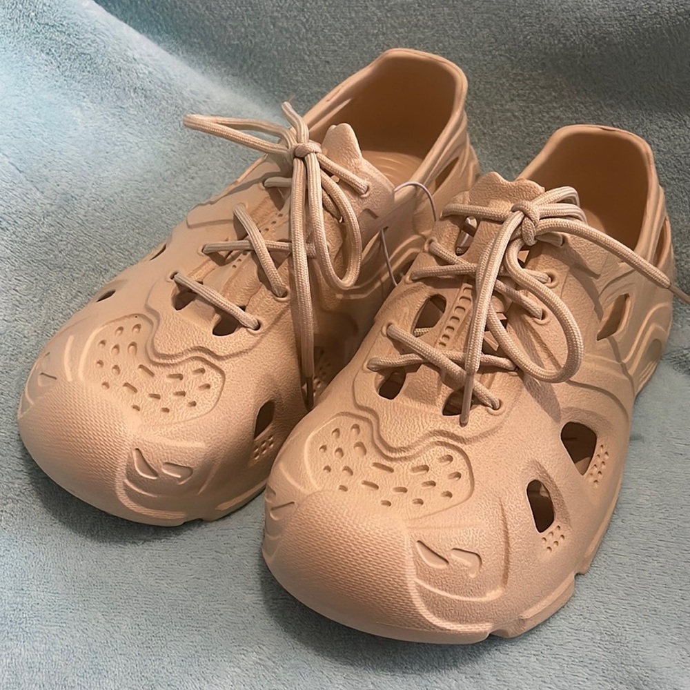 New rubber Sneaker